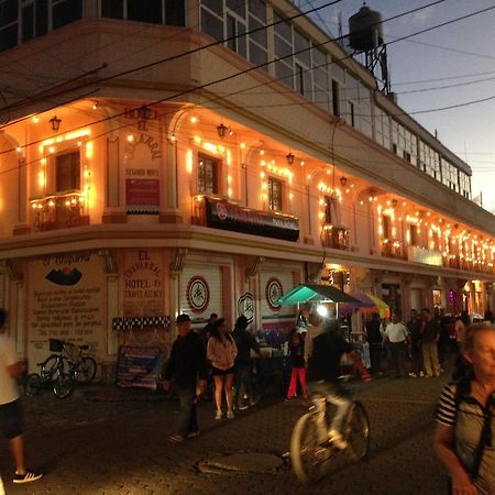 Hotel El Chaparral Panajachel Ngoại thất bức ảnh