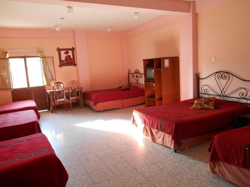 Hotel El Chaparral Panajachel Phòng bức ảnh