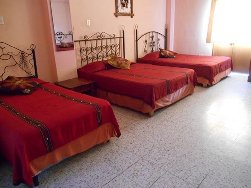 Hotel El Chaparral Panajachel Phòng bức ảnh