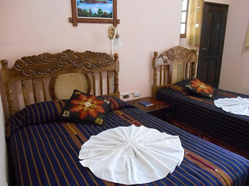 Hotel El Chaparral Panajachel Phòng bức ảnh